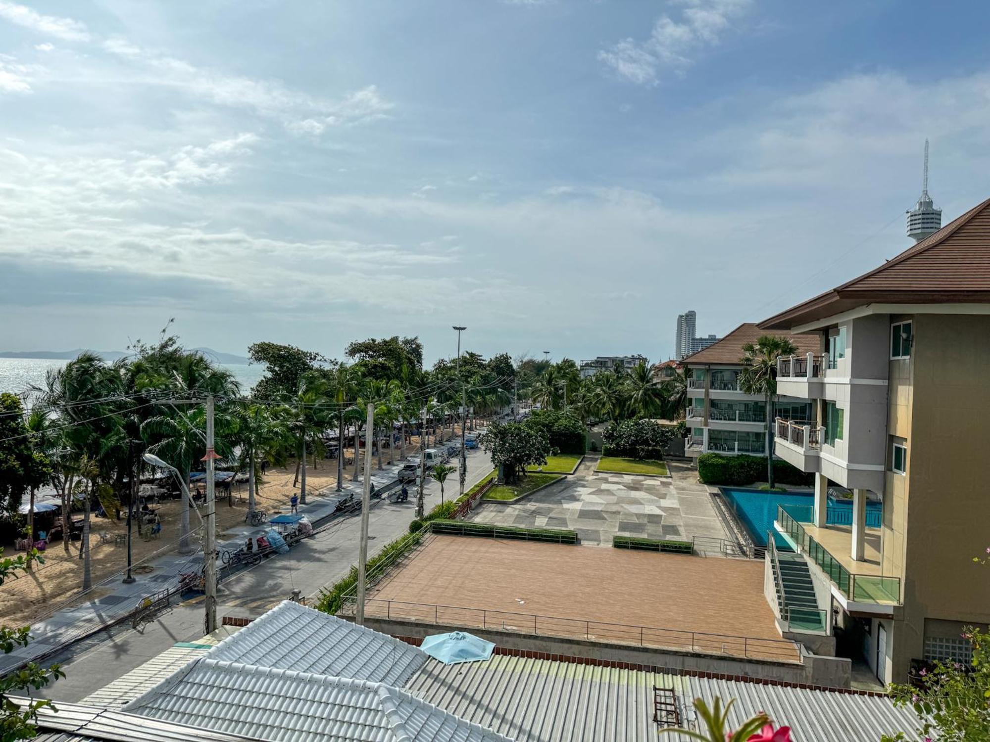 Bbhouse Pattaya Exterior foto